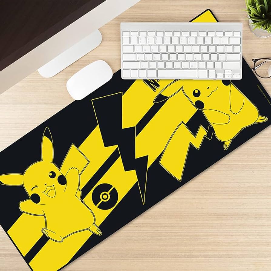 レッド＆ピカチュウ プレイマット ラバーマット マウスパッド Amazon.co.jp: ポケモンセンターオリジナル ポケモンカード